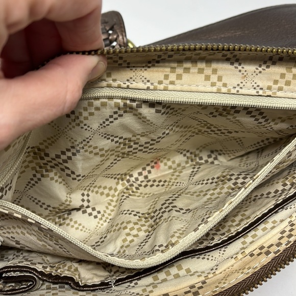 CLARKS England Bronze Leather Wristlet Clutch - Picture 12 of 13